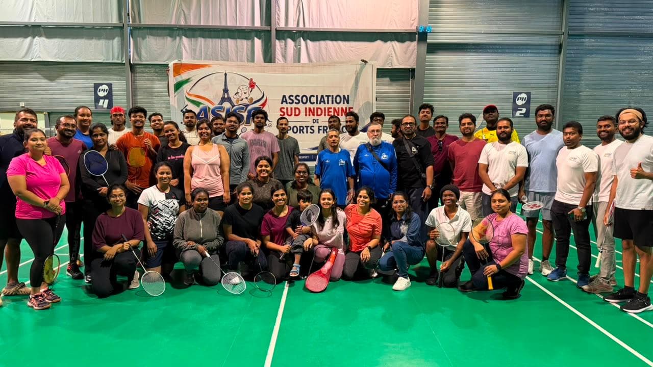 Mixed Doubles Badminton Tournament photo 1